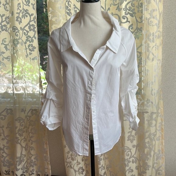 Tops - Picture 1 of 5